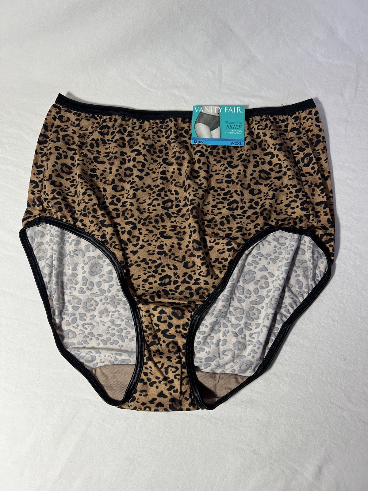 Soft & Silky Vanity Fair Illumination 9/2XL Granny Panty Brief Leopard Print
