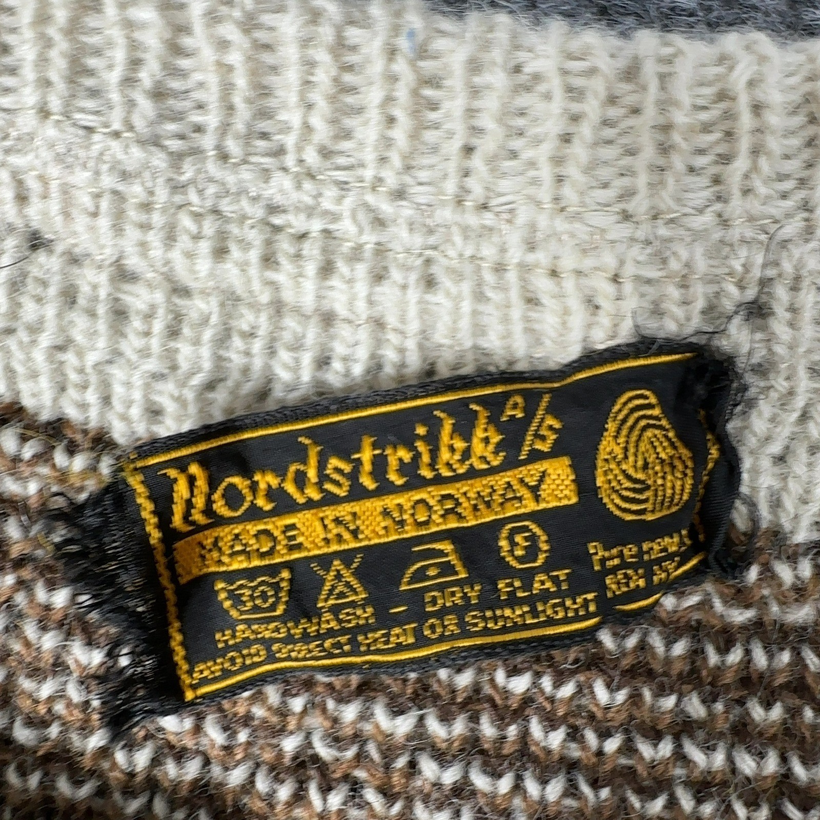 Vintage Nordstrikk Cardigan Sweater Women S White Brown Nordic Pewter Clasp Wool