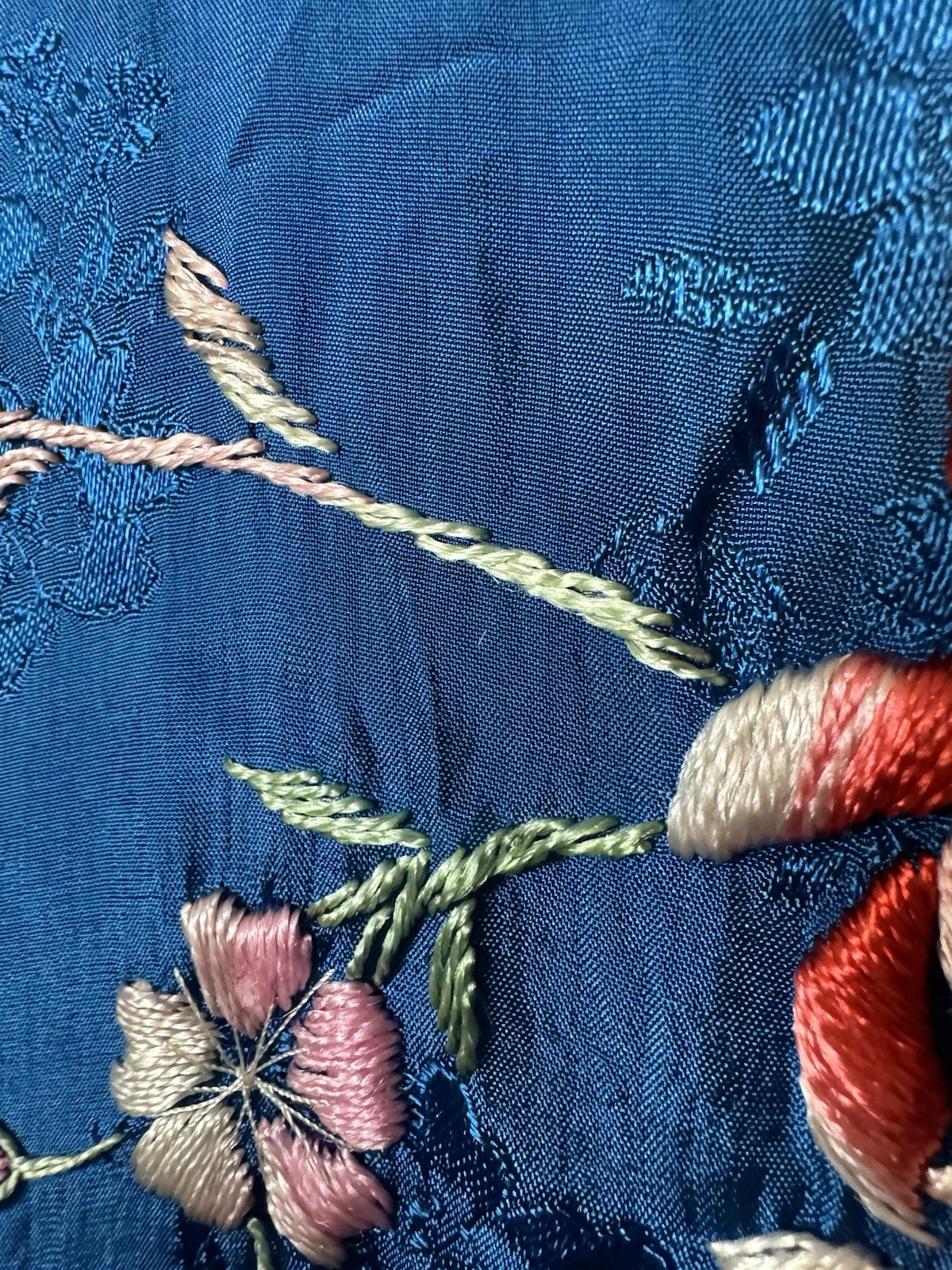VTG Royal Blue Silk Embroidered Silk Robe Unisex Large Chest 44” Waist 48”