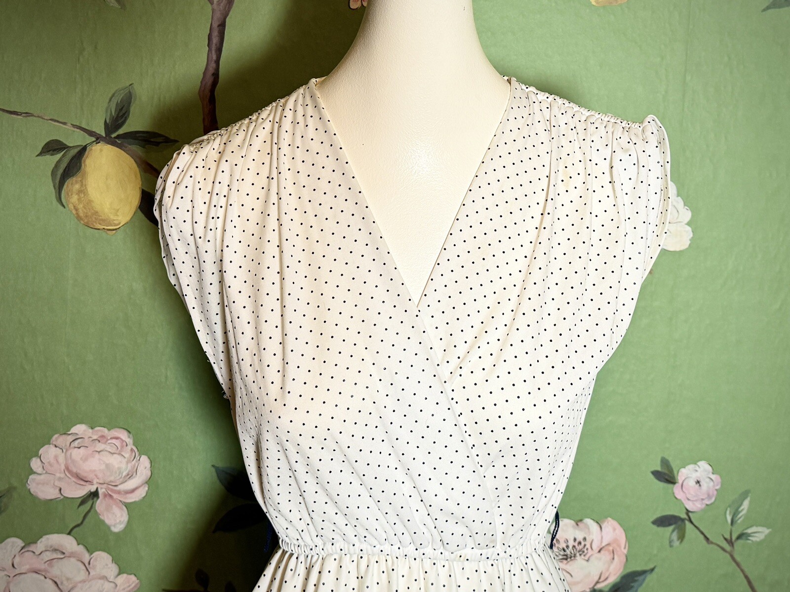 Vintage 1970’s Does 1950’s White Polka Dot Marilyn Monroe Wrap Dress Cap Sleeves