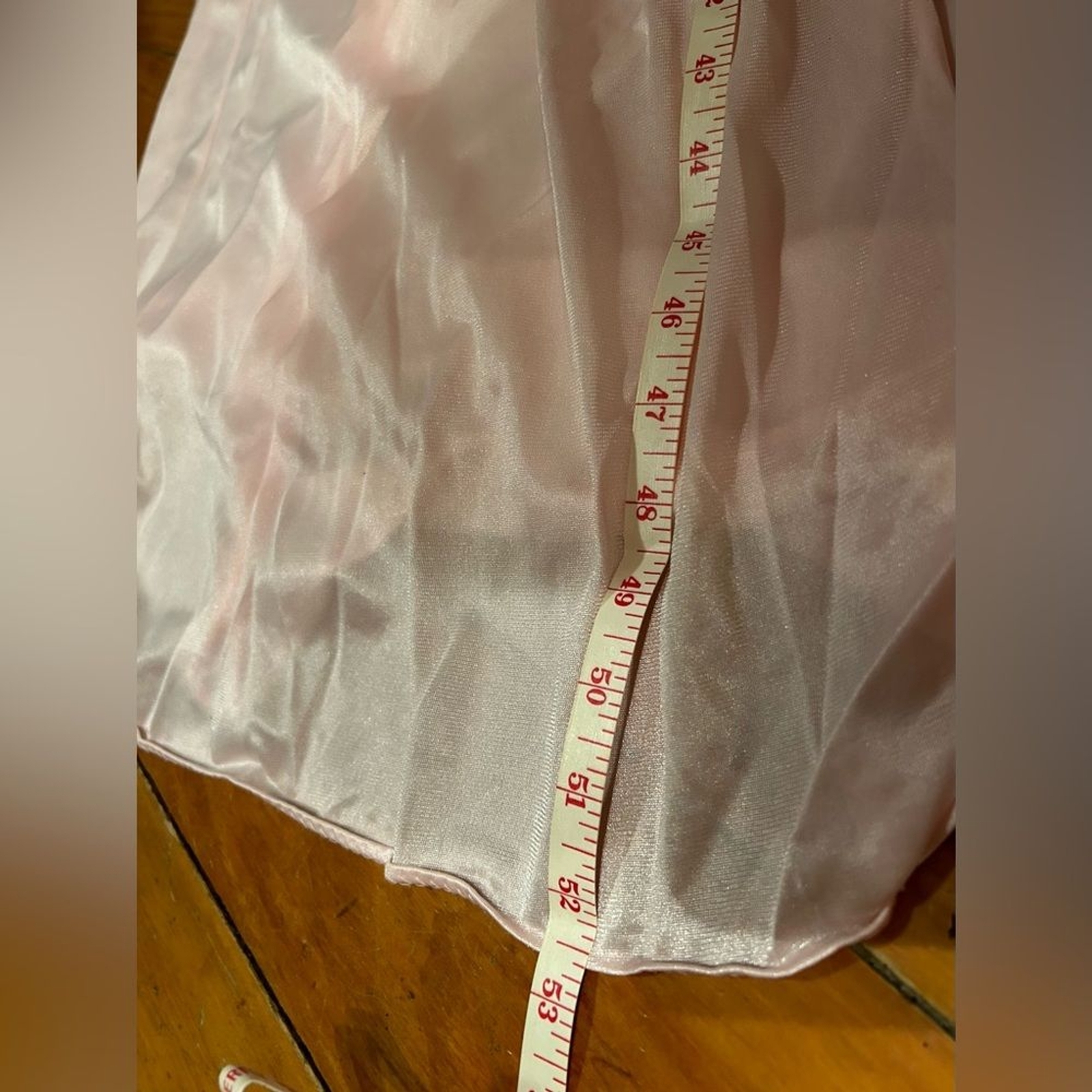 Avon Dreamy Nights Vintage Satin Peignoir Robe size 36/44 Lace Accents Tie Wrap