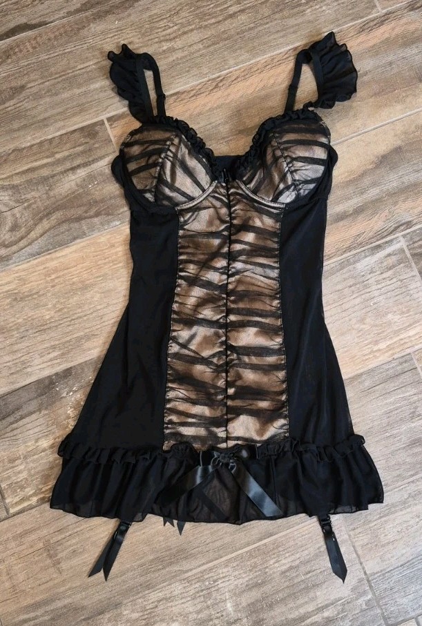XS/S Vtg Frederick’s of Hollywood Black & Gold Mesh Chemise Nightie Dress