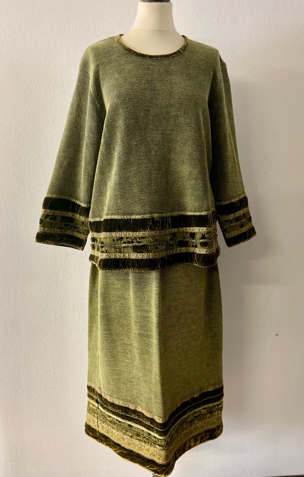 90s Vintage Women’s Skirt and Sweater Set | Moss Green | Border Detail | Size M