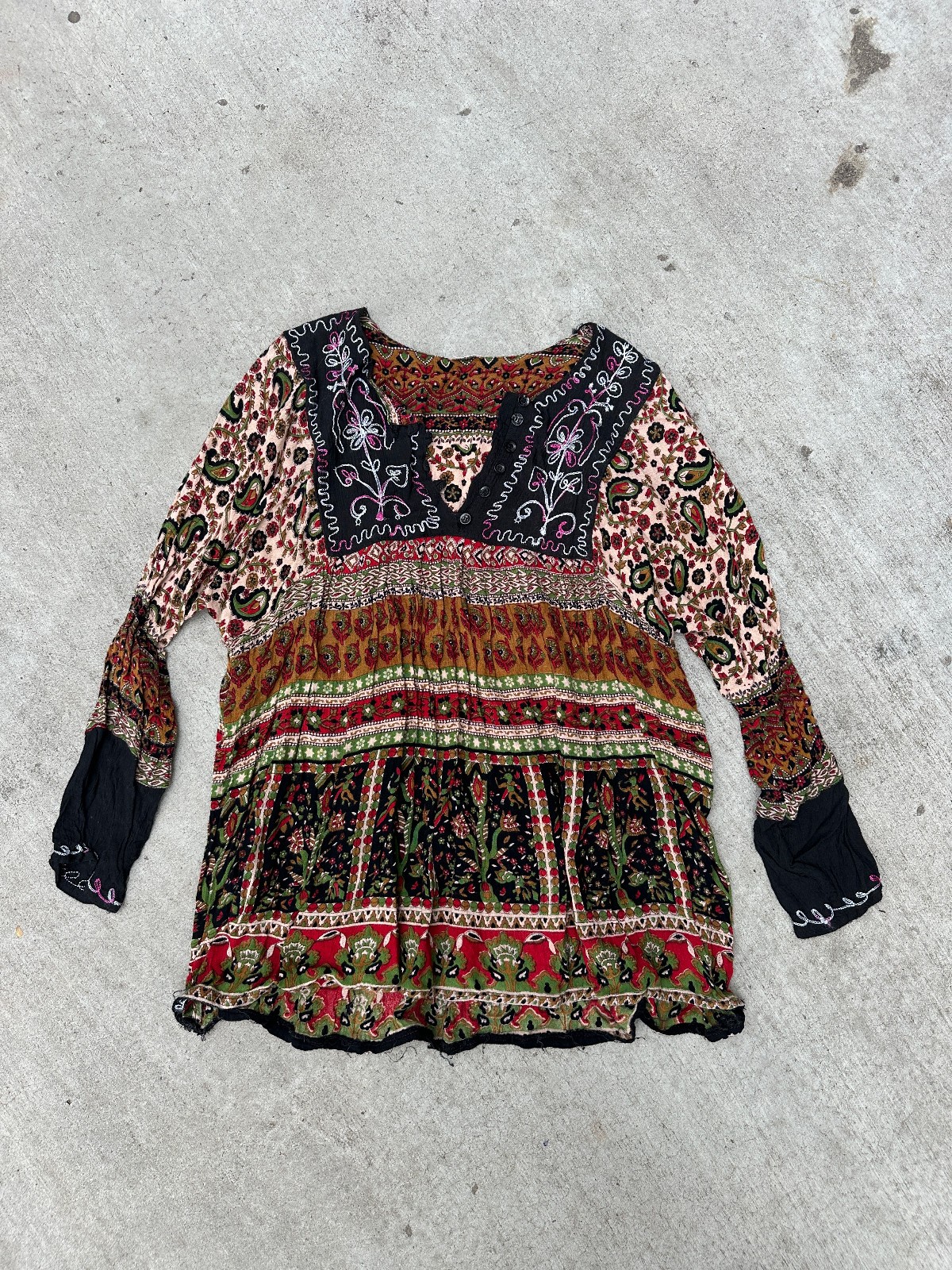 Vintage 90s Grunge Gauze India Floral Boho Embroidered Peasant Top M L