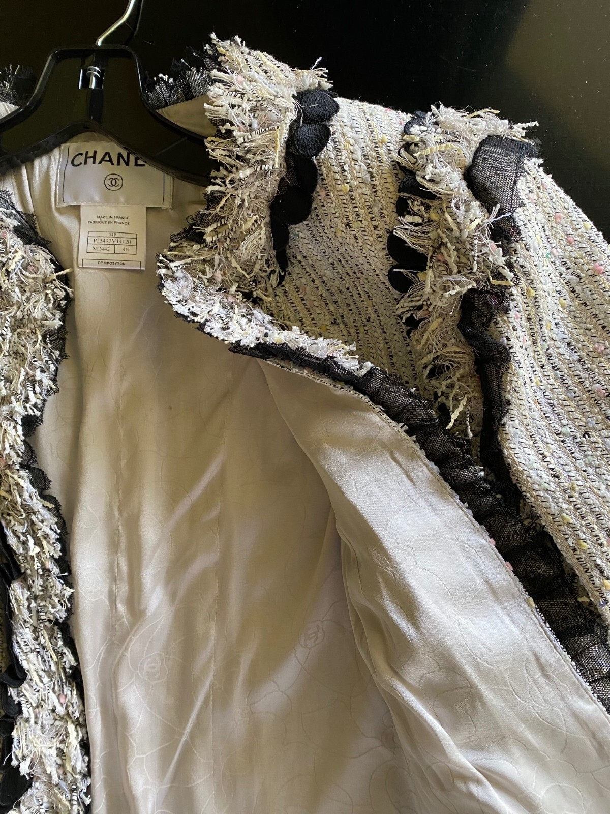 Chanel Vintage 2004 Fantasy Tweed B/W never worn size 46