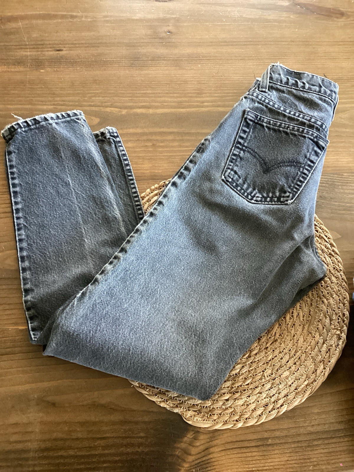 Vintage Women’s Size 2 Faded Black Levi’s 550 High Rise Straight Leg Mom Denim
