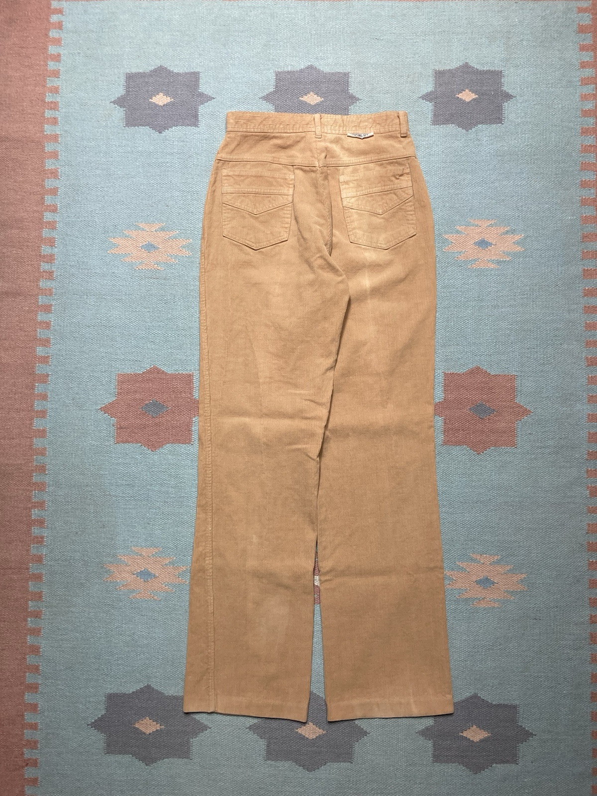 Vintage 70s 80s bell bottom flare pants corduroy khaki tan changing scene 26×31