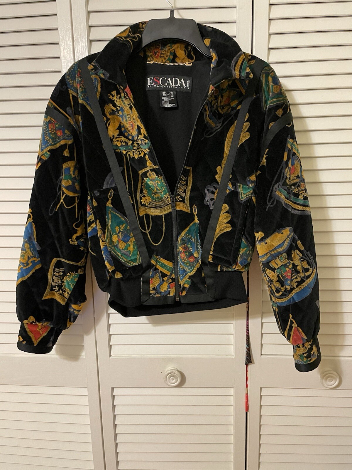 Vintage Escada Margaretha Ley Bomber Jacket Quilted Velvet Flag Lion Crest Print