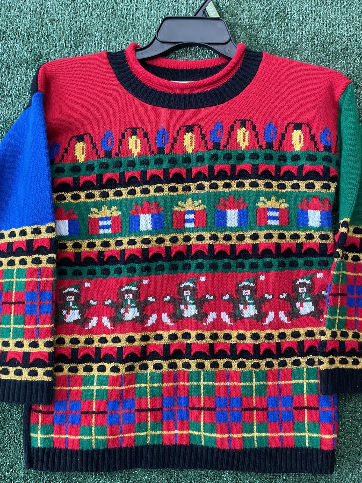 Knitwaves Sweater Knitted Christmas Bears Gifts Size Large 7575 Multicolor VTG
