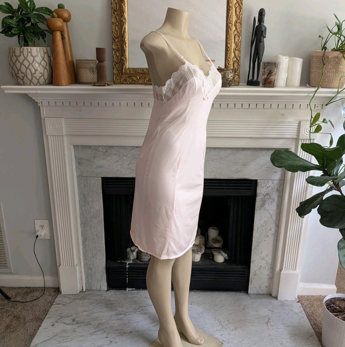 Vintage 80s Vassarette Blush Pink Full Slip Size S Romantic Lace Trim Soft Girl