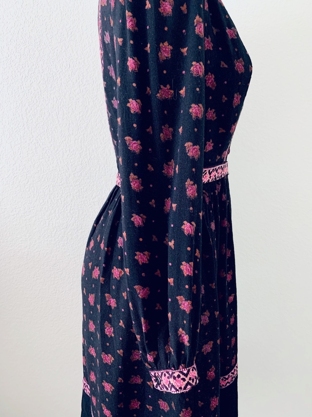 Ritu Kumar Judith Ann Vintage 1970s Boho Indian Block print prairie dress S/M