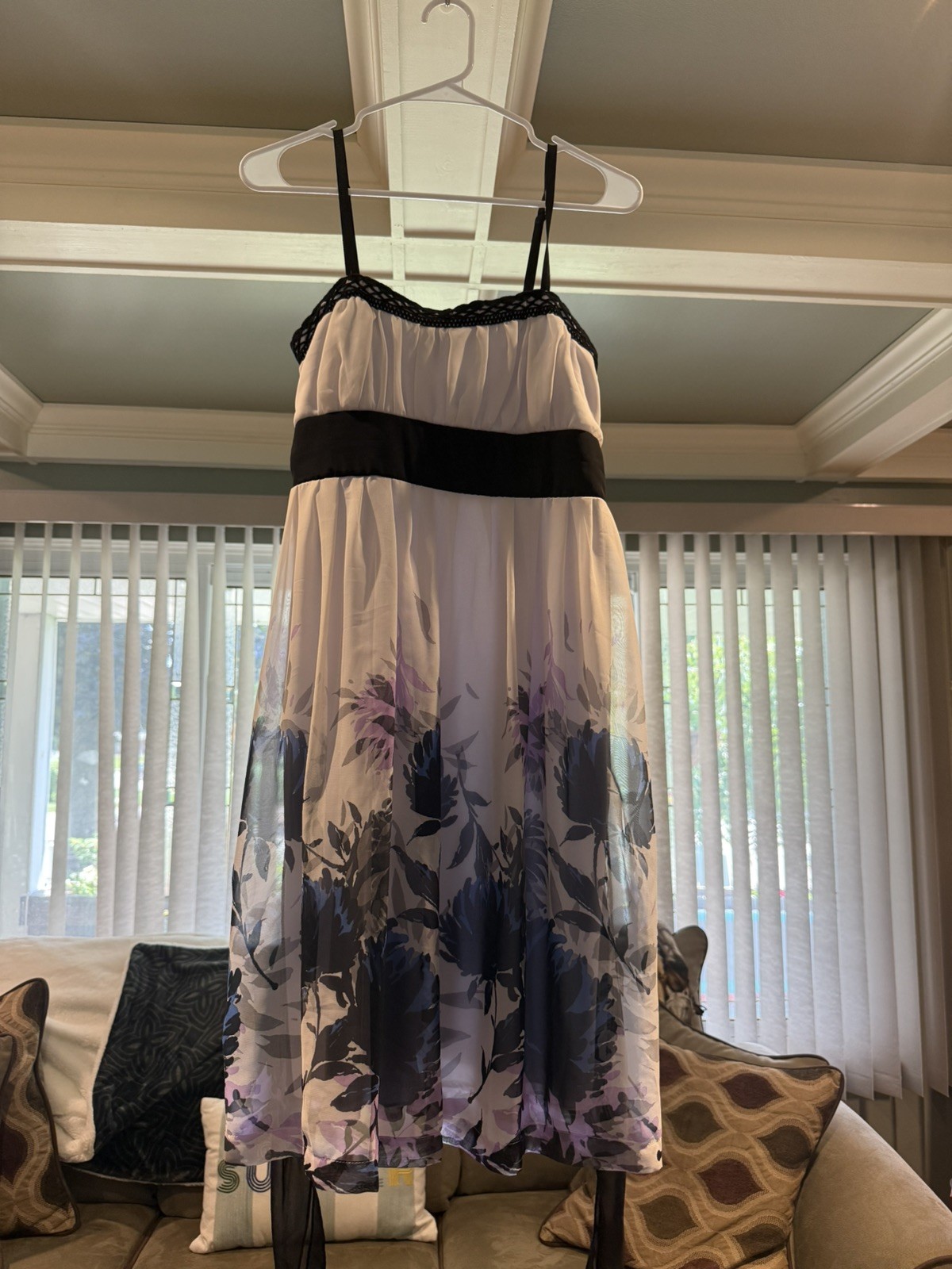Vintage Woman’s Dress Barn Floral Dress Size 10