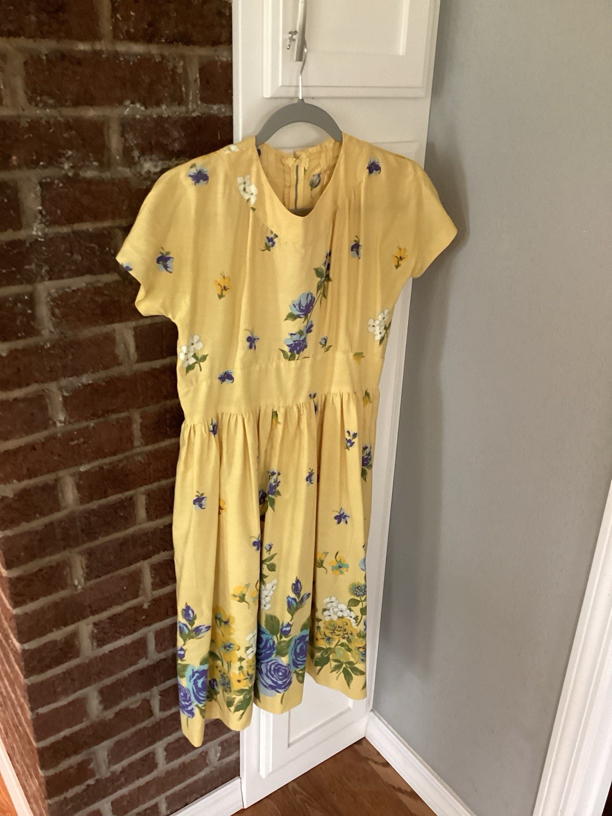 Home Made Yellow Floral Amish Dress Women’s Small Cottage Prairie Style