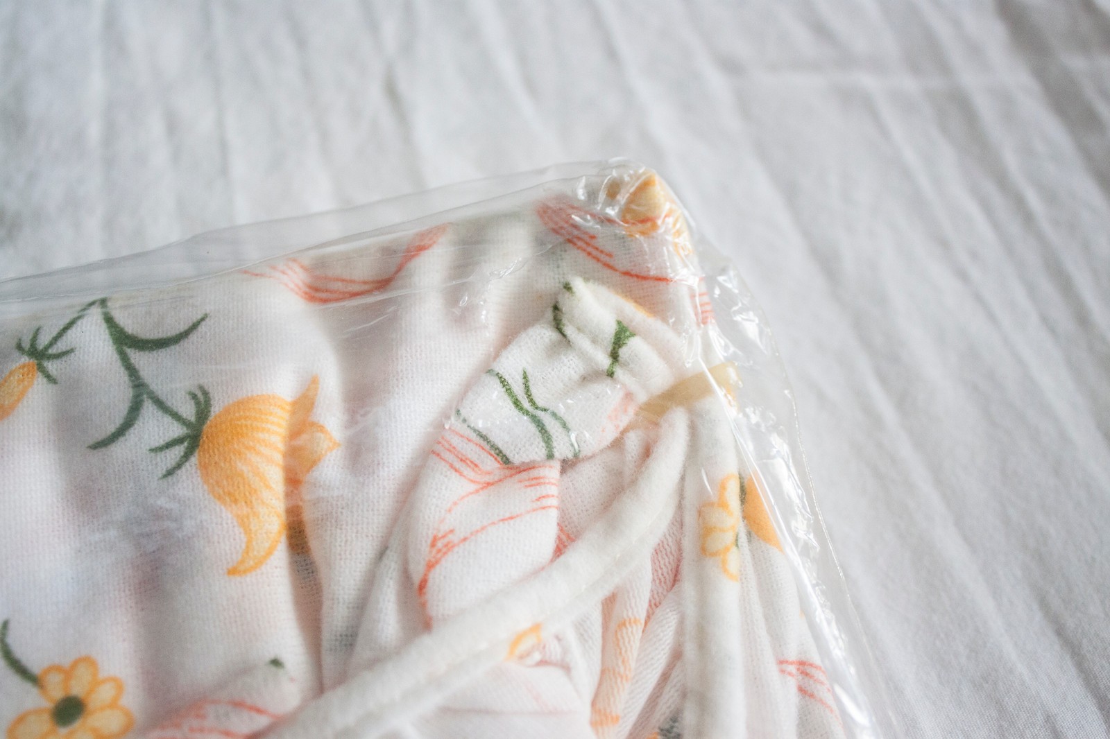 Vtg 60s White Floral Shift Nightgown Berkliff Nylon Dress Pajama Gown NIP