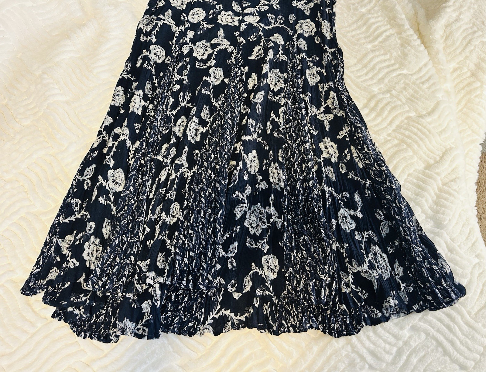 Starina Vintage Floral Dress Navy White Floral Godets Cottagecore Size Medium