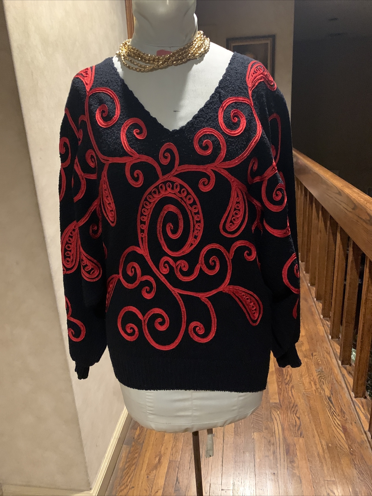 VINTAGE AMAZING DESIGN PETER LYNNE NEW YORK BLACK WOOL RED RIBBON SWEATER SZ.4/L