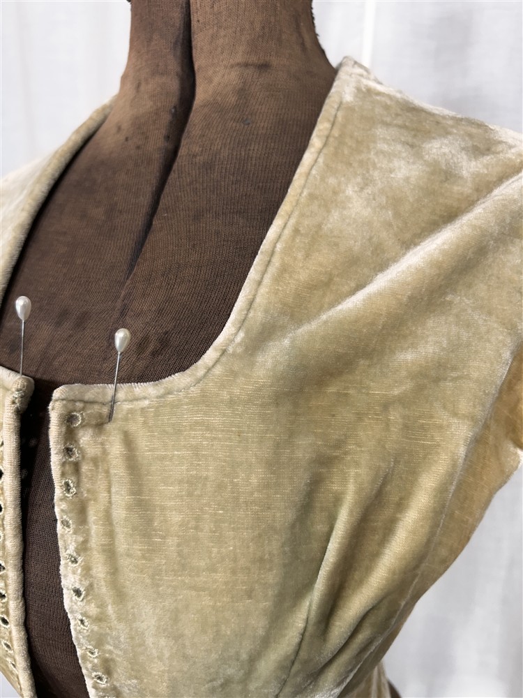 antique bodice lace front pierrot jacket gold velvet stiff bones replica1780s