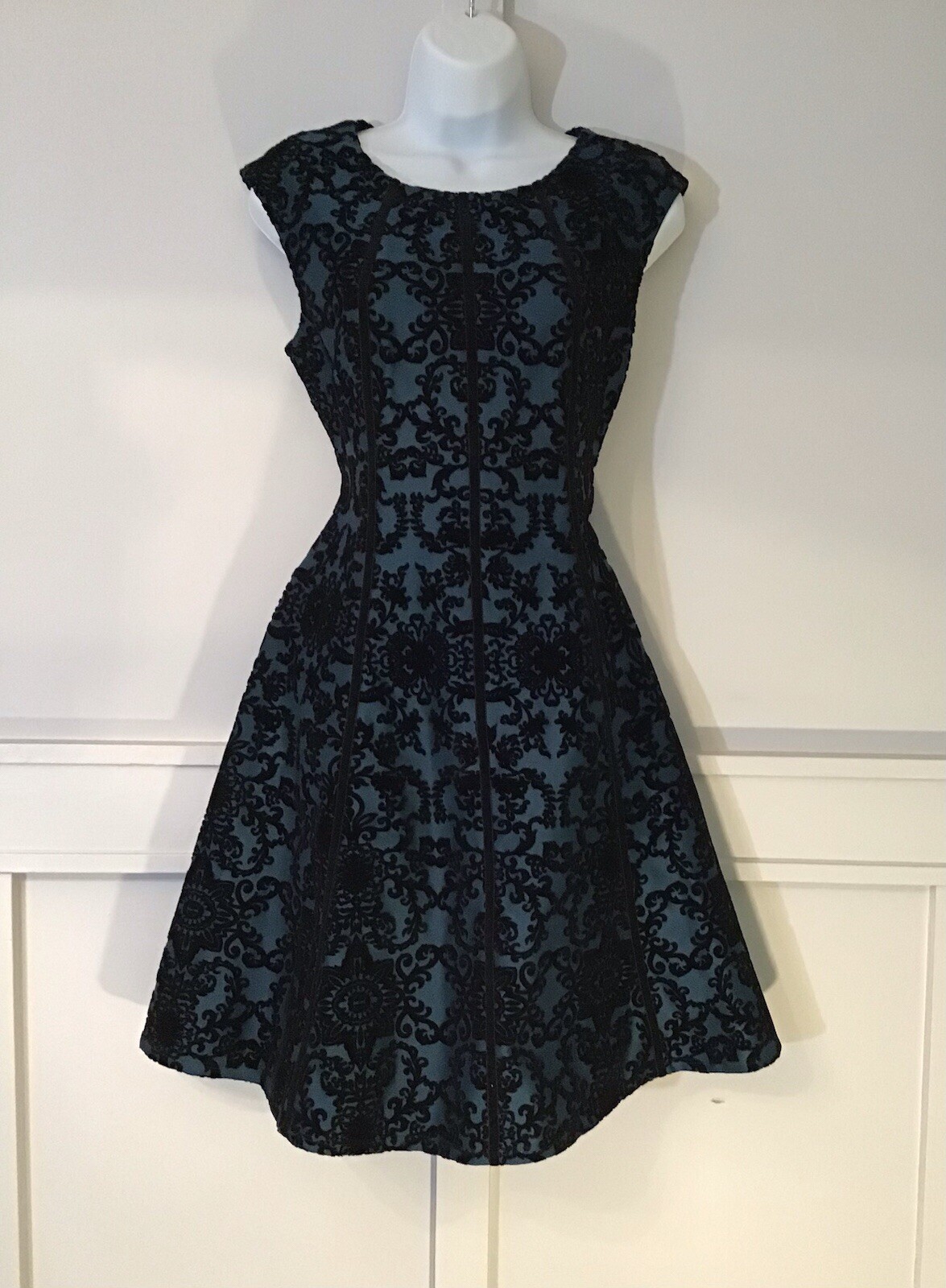 Vintage Y2K Tropical Blue and Black Velvet Brocade Fit and Flare Dress