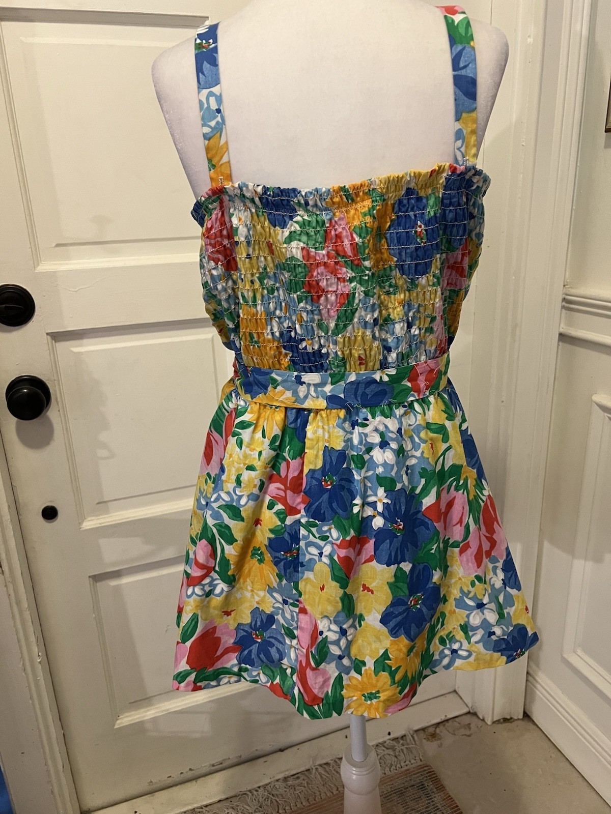 VTG vibrant Floral Print Sleeveless Dress/ Romper 50s/60s Sz L