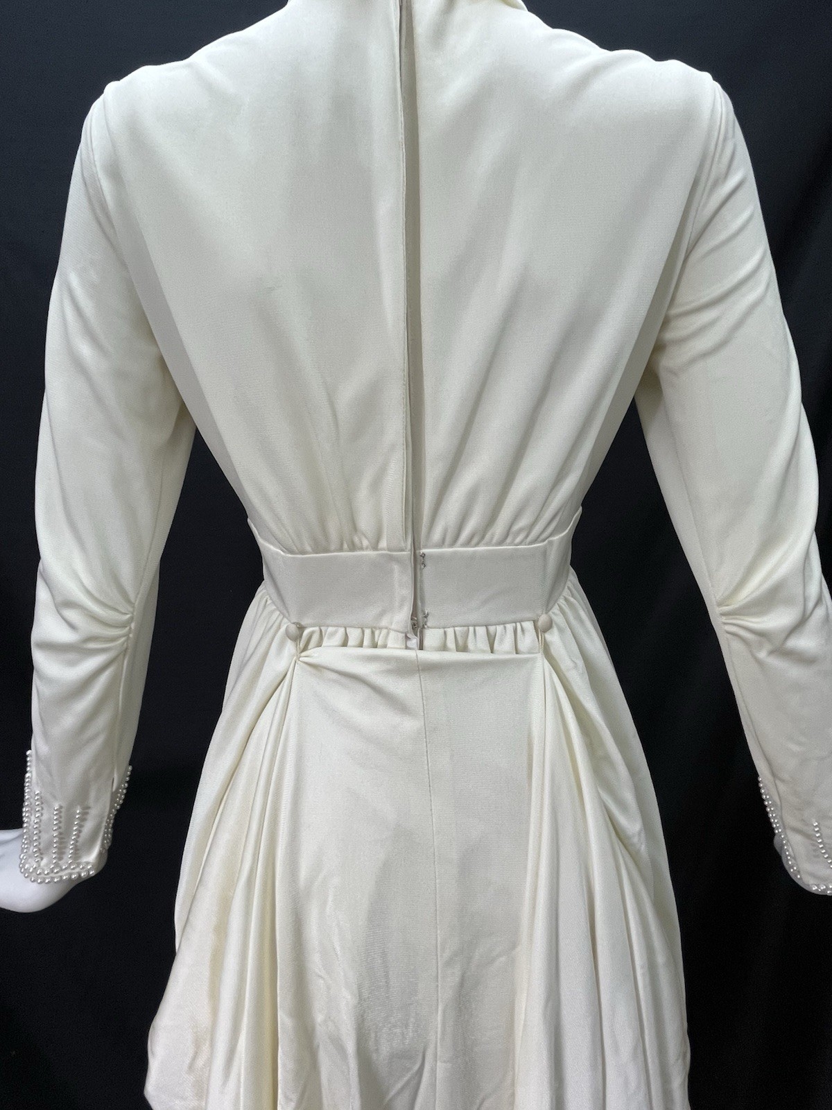 1960s Vintage Handmade Wedding Dress Train Pearls XS Metal Zipper W/ Headband