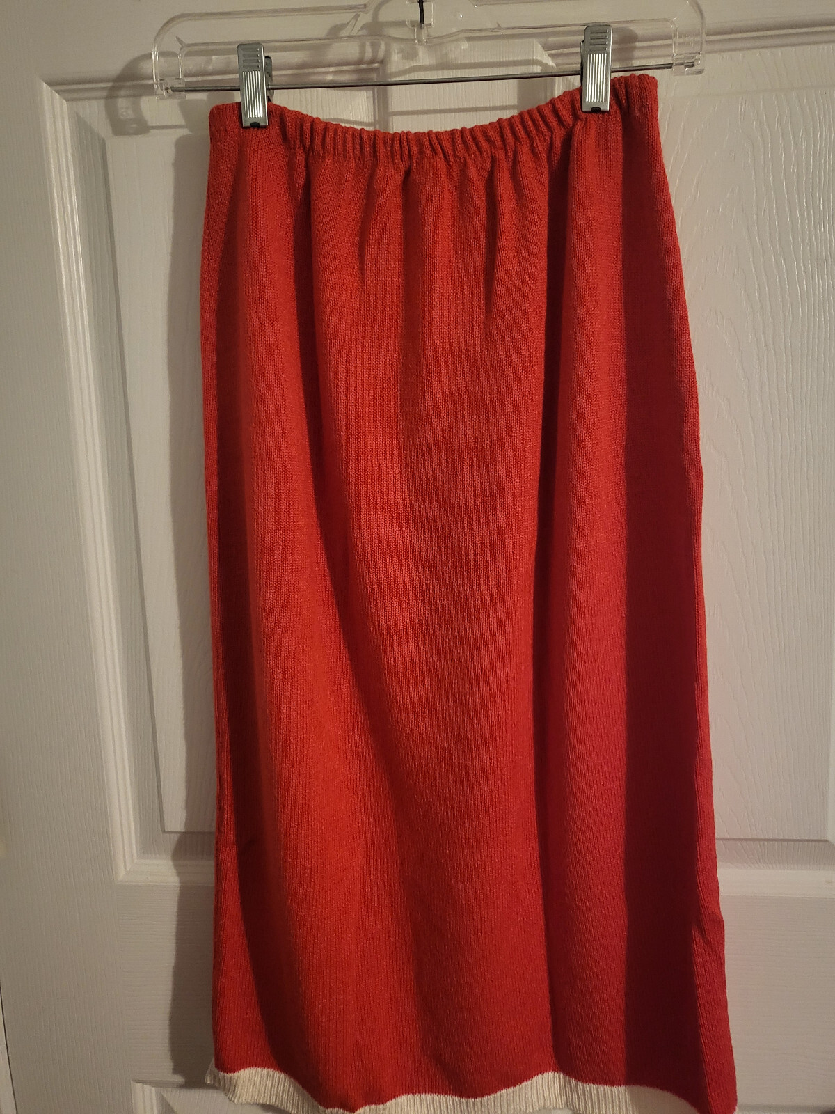VINTAGE SCHRADER KNIT WOMENS RED SWEATER SKIRT 2 PC SET WHITE TRIM SZ 8 VGC