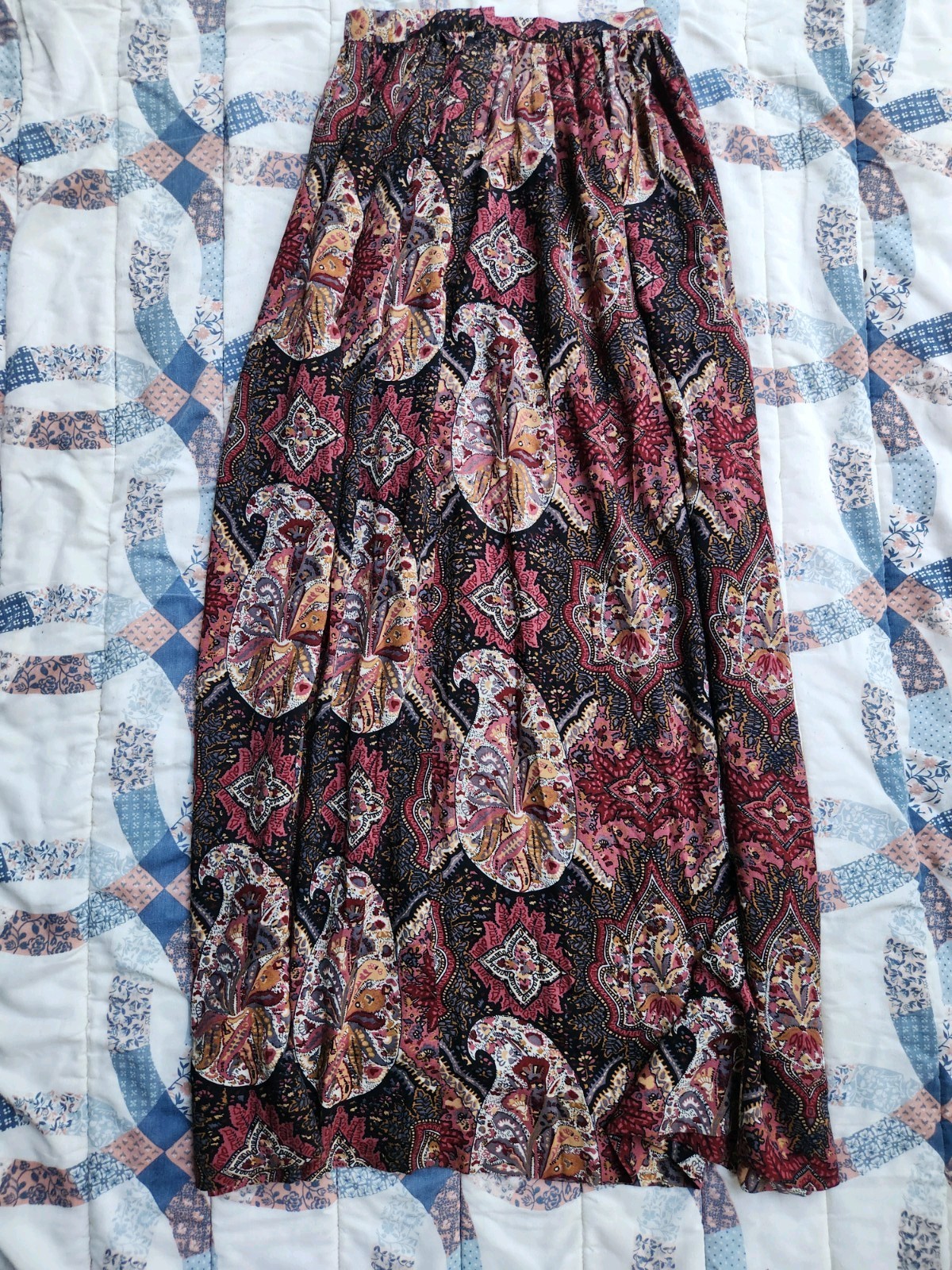 VTG 70’S Women’s Fall Paisley Hippie Maxi Skirt Zip Up Size XS 24in W 39in L