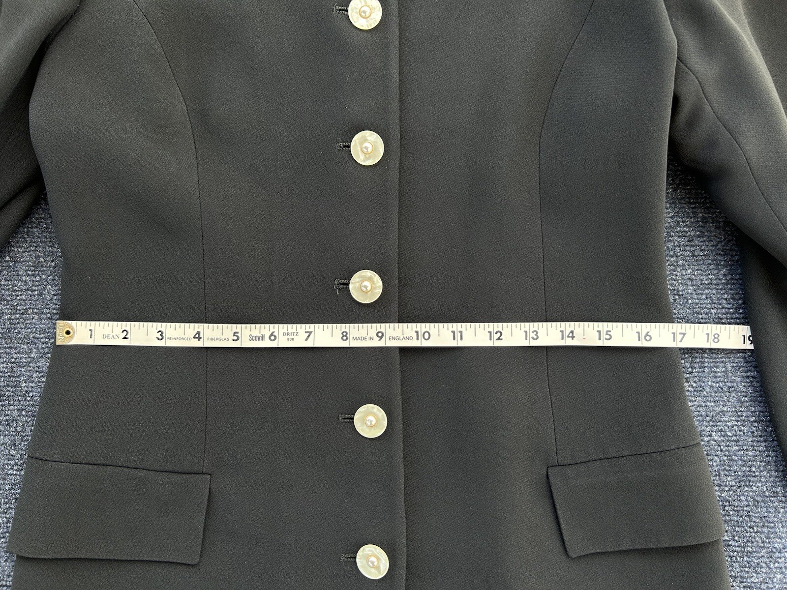 VALENTINO Miss V Bergdorf Goodman Vintage 80’s Blazer Jacket Sleek Sophisticated