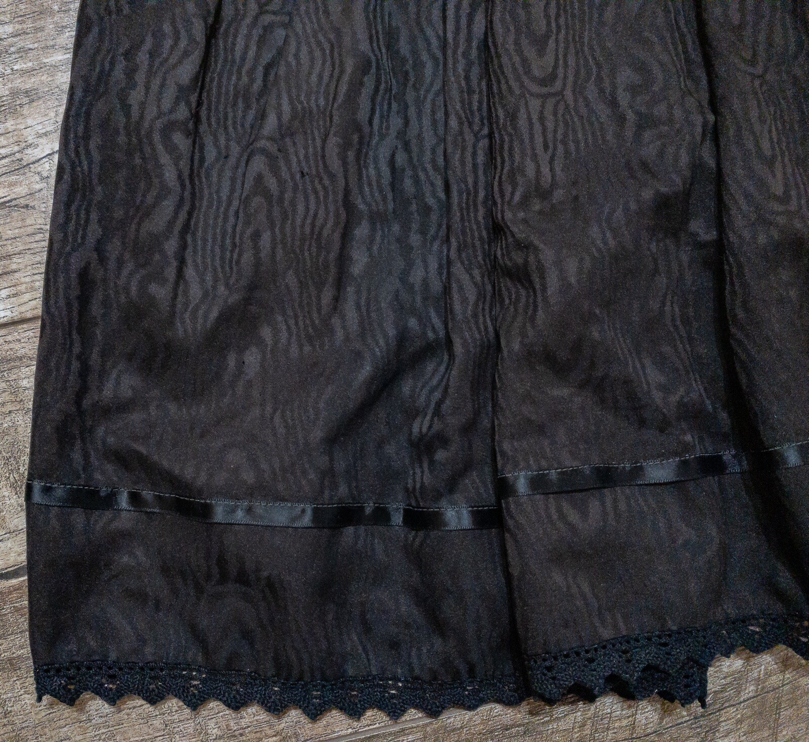 Vintage Pleated Black Skirt Womens 1930s 1940s 1950s Antique Era Zipper Button