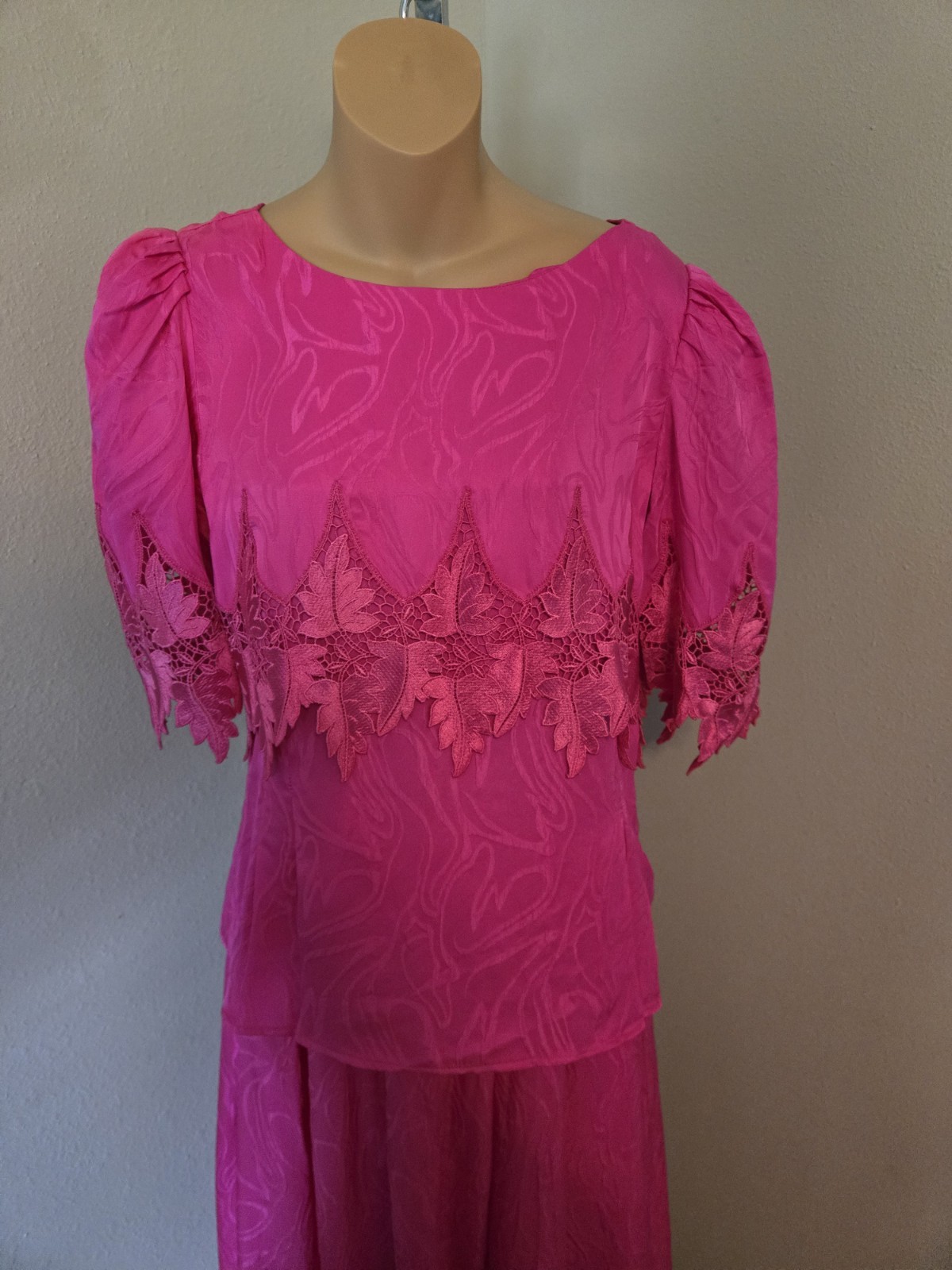 Vintage 80s Cloak of Many Colors Silk Skirt Set Pink Fuchsia Lace 2pc Faded Sz 8