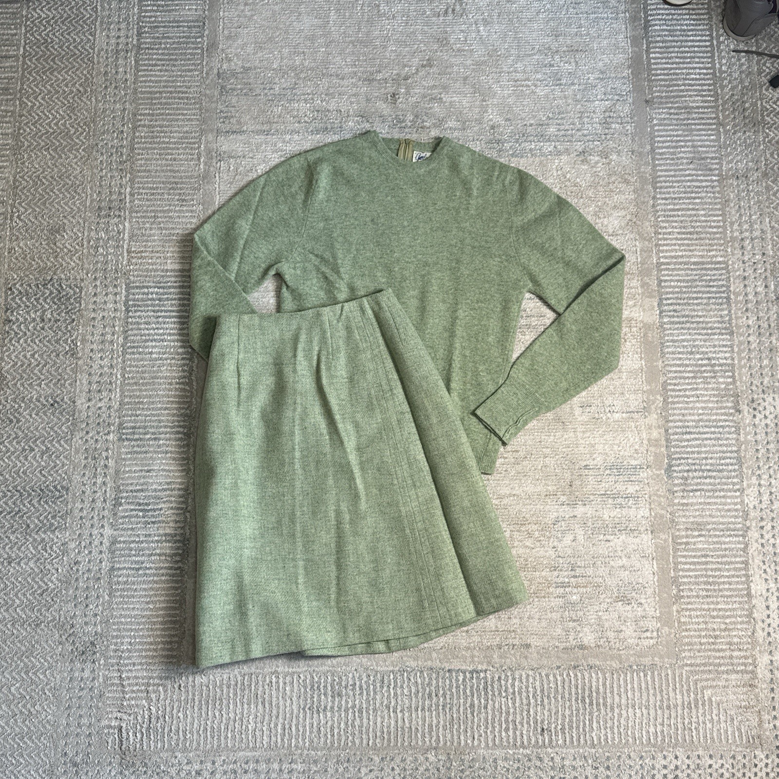 Vintage Garland Sage Green Knit Sweater Skirt 2 Piece Set 50s/60s Mod Size XS