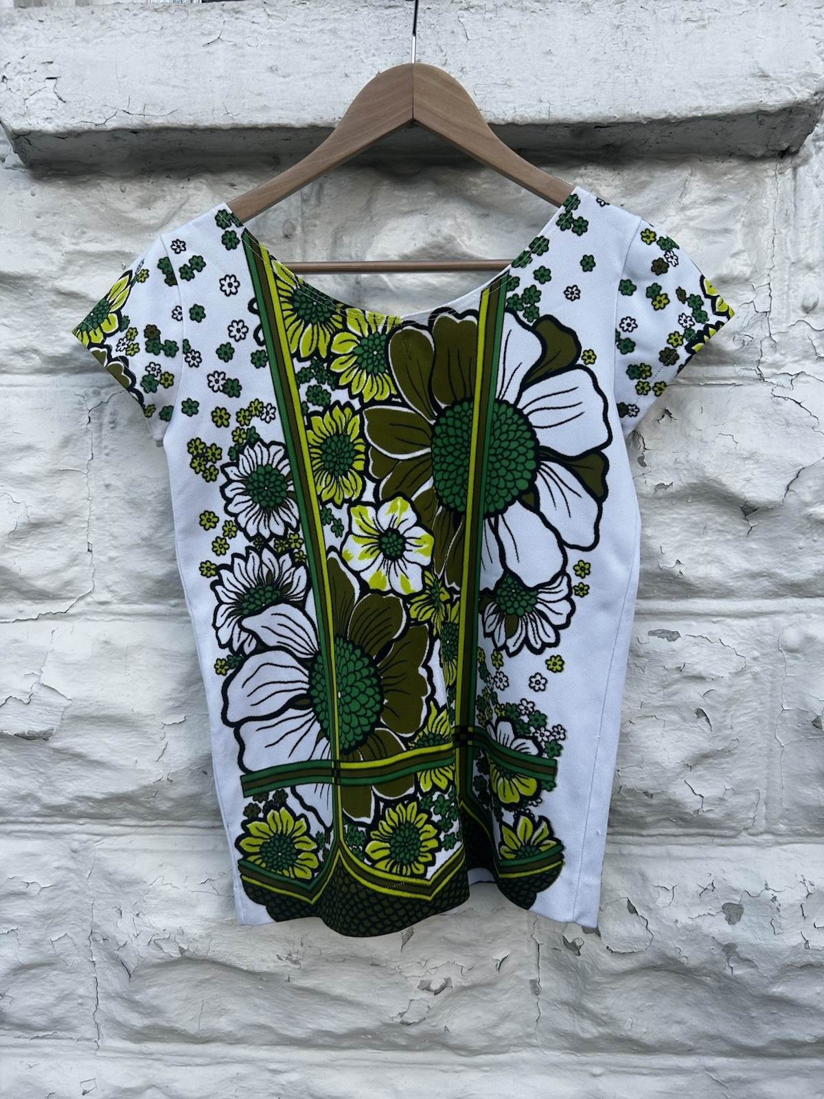 Vintage 1970’s Shirt Women’s Multicolor Novelty Floral