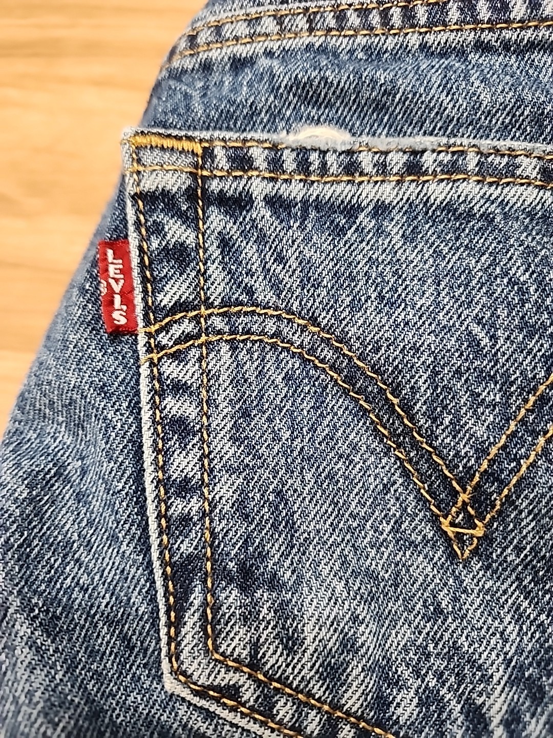 Vintage Levis With Big E Leather Patch Acid Wash Blue Low Loose Sz 26×32 Frayed