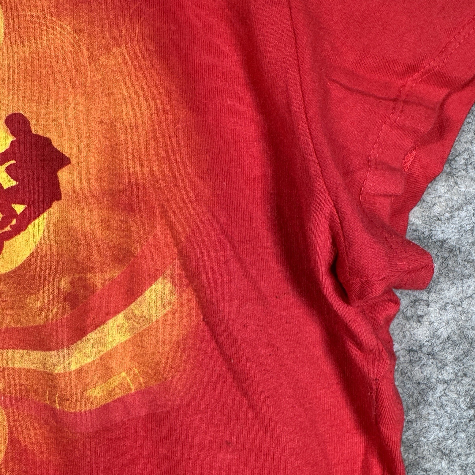 Womens The Beatles Love Cirque Du Soleil Red Graphic T Shirt Top Size XL 20×23