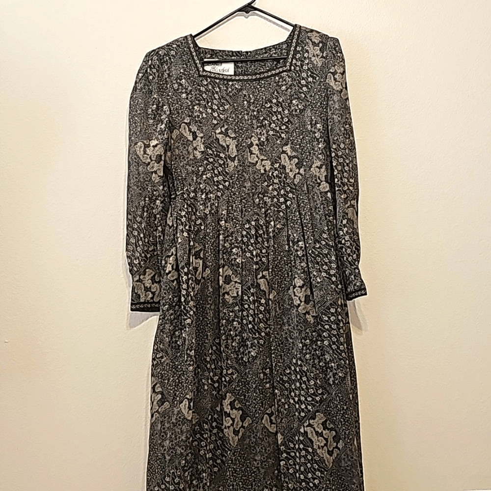 Vintage Sarah Elizabeth black maxi Prairie dress size 12