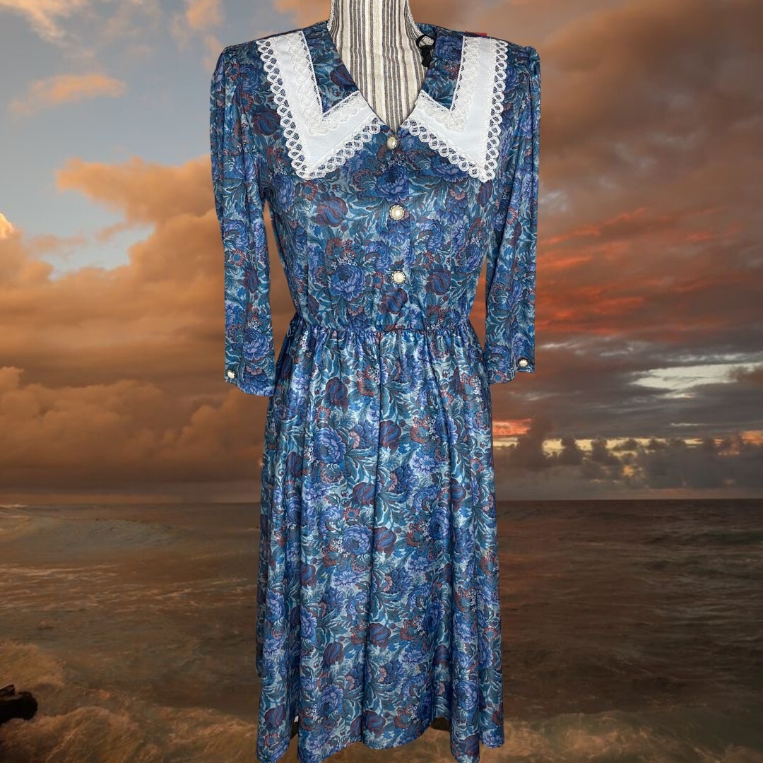 Vintage Whirlaway Frocks Size 6 Petite Blue Floral Prairie Gunne Sax Lace Dress