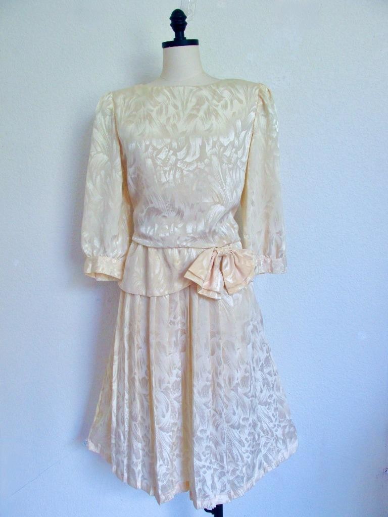 Vintage 80s In the Mood Pale Yellow Dress 6 Blouson Silky Satin Crepe Bow Pleats