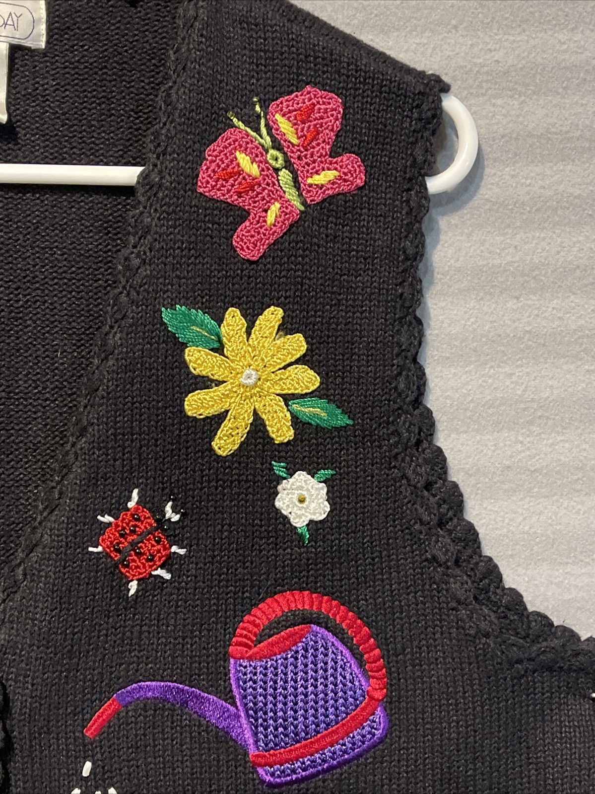 1980s Mandal Bay Womens M Gardening Sweater Vest Black Novelty GrandmaCore Vtg