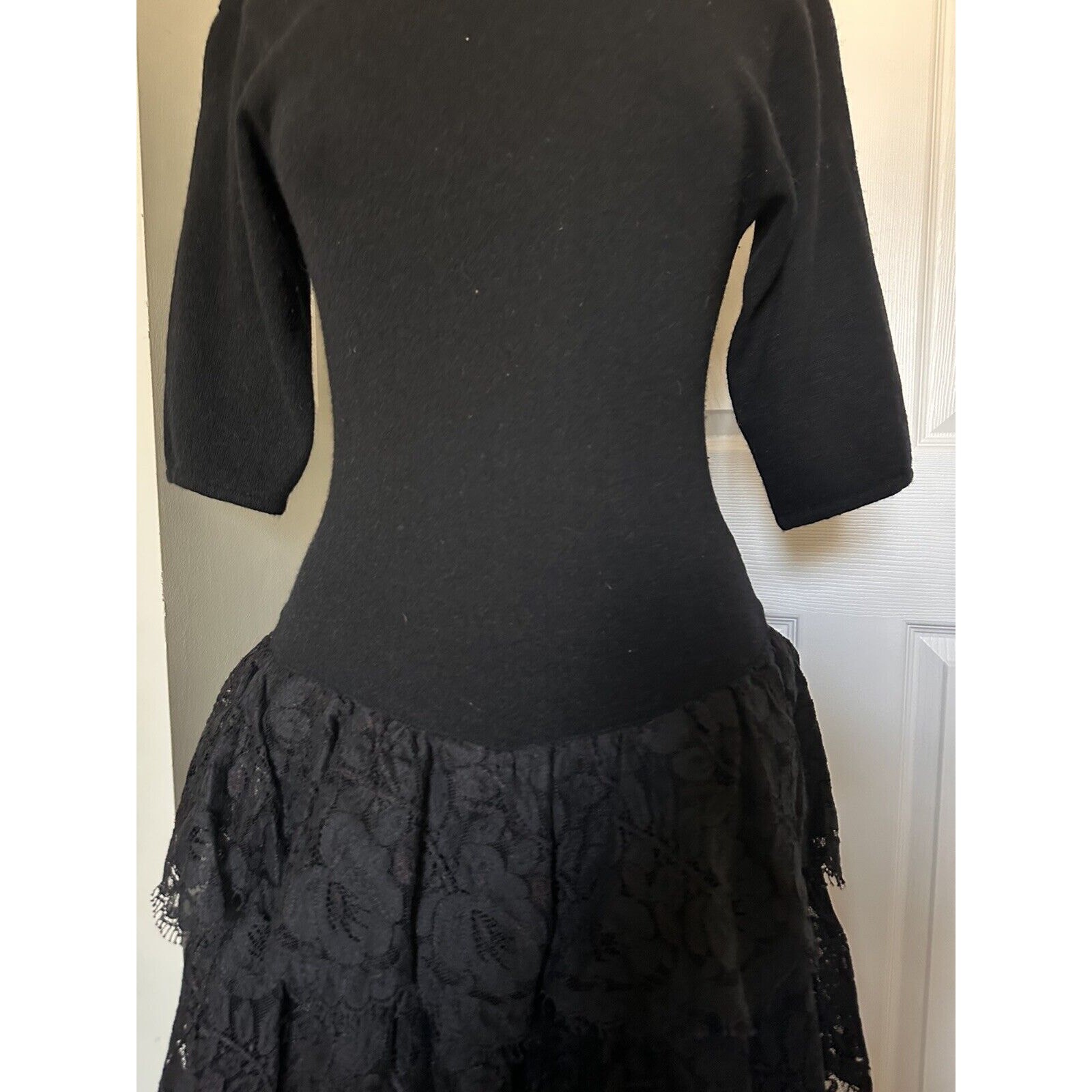 Vintage Adrienne Vittadini Sweater Dress Lace Ruffles Layered Wool Black Sz M