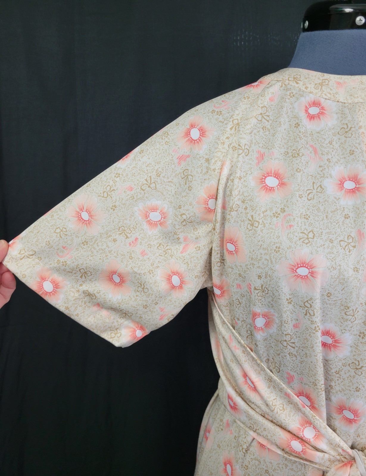 Vintage Cream/Gold/Coral Floral Dress w Wrap Around Overblouse Size XL?