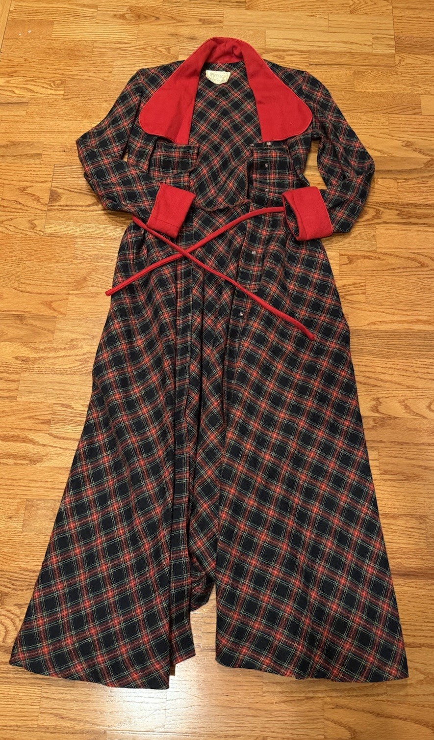 Vintage Matej For Odette Barsa Red Plaid Night Gown And Robe