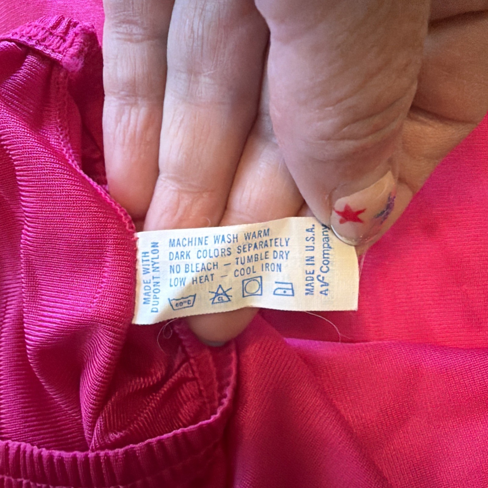 Vintage Vanity Fair Nylon Raspberry Bright Pink Half Slip Satin Lace Small 24”