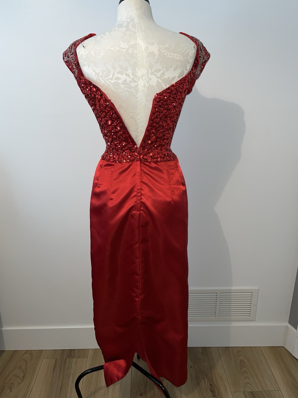 Vintage 80s Mike Benet Red Beaded Sequined Satin Formal Holiday Party Dress Sz 8
