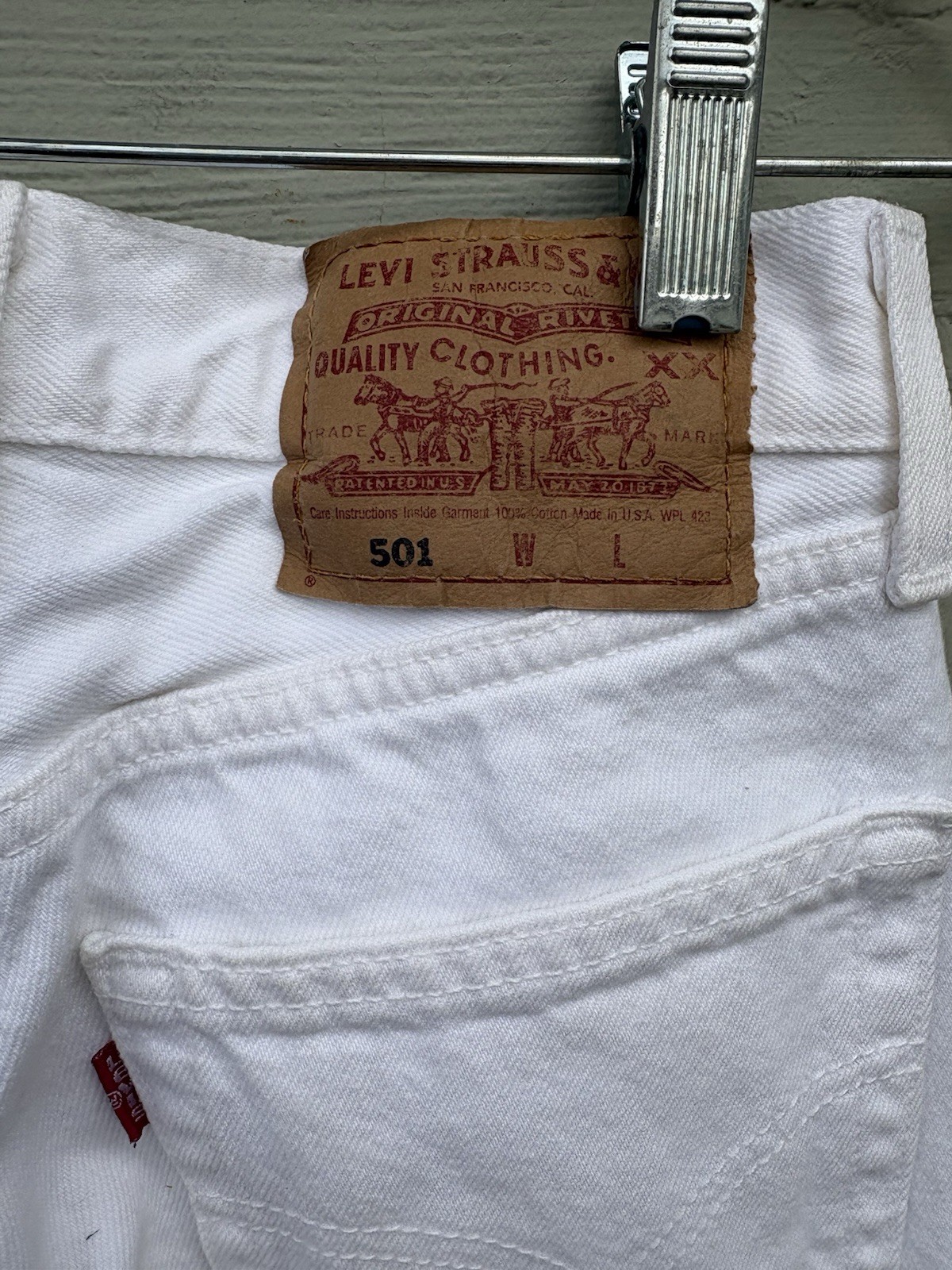 VTG Y2K Levi’s 501 White Button Fly Denim Jeans Women’s 25×31 Measured USA Made