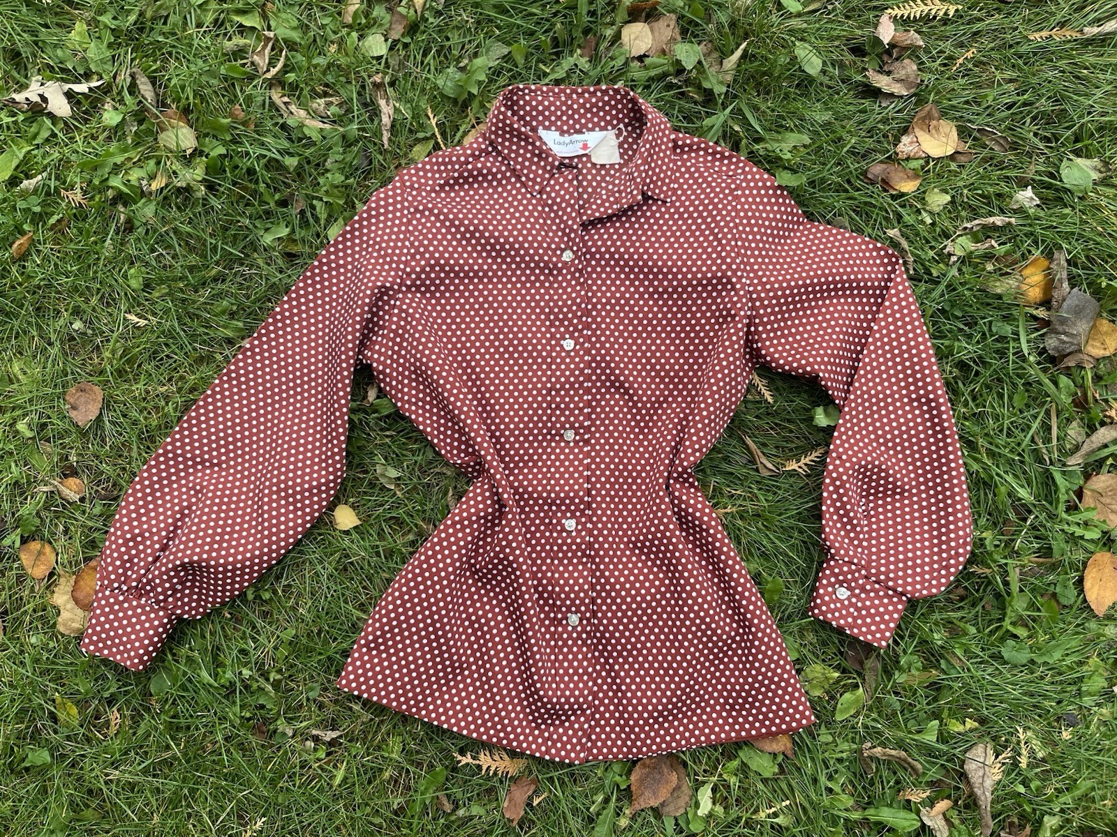 Vintage 70s Lady Arrow Polyester Button Front Polka Dot Top Size Medium
