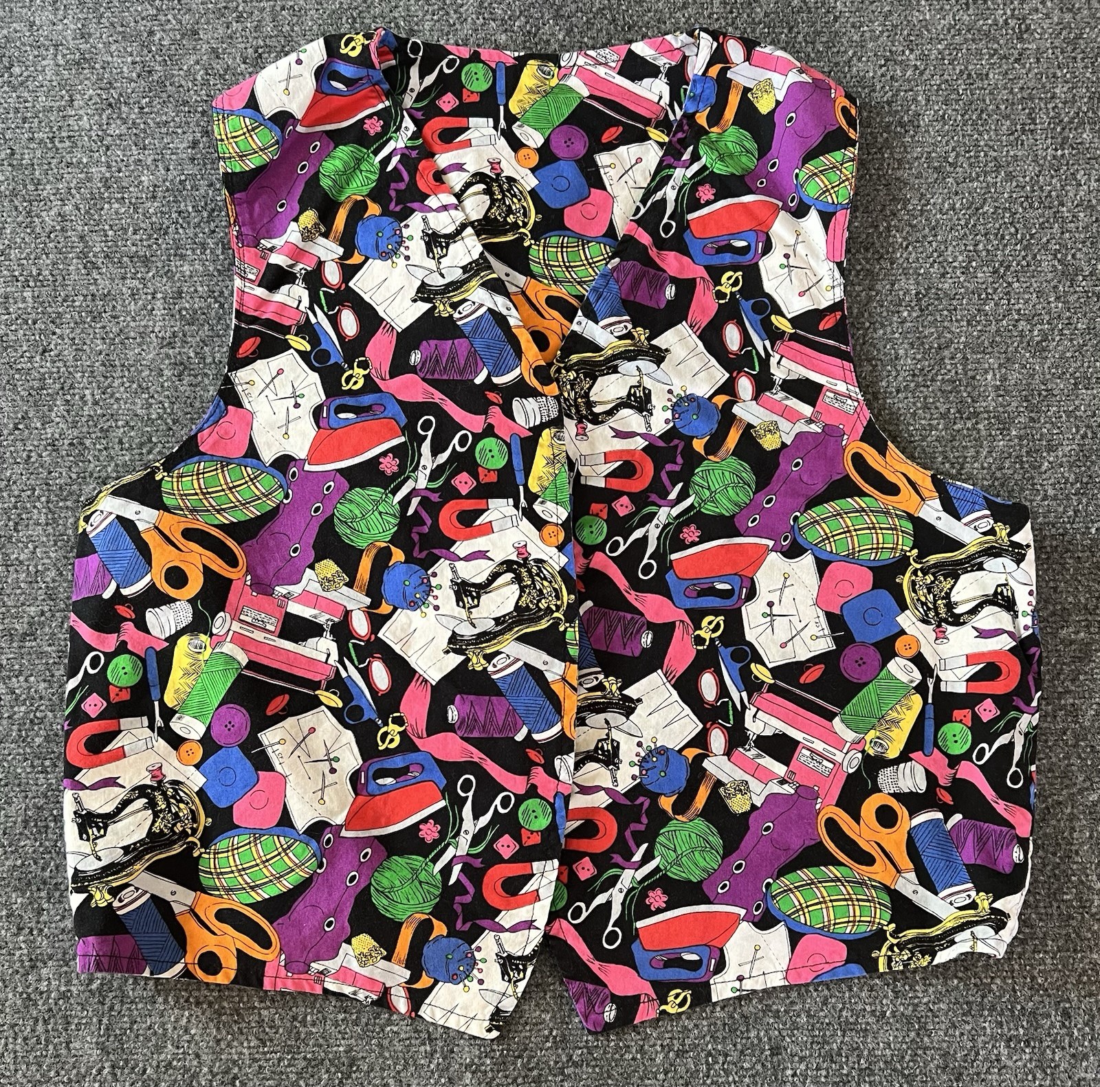 Vintage 90s Handmade Sewing Theme Waistcoat Vest Open Front Novelty Craft Print