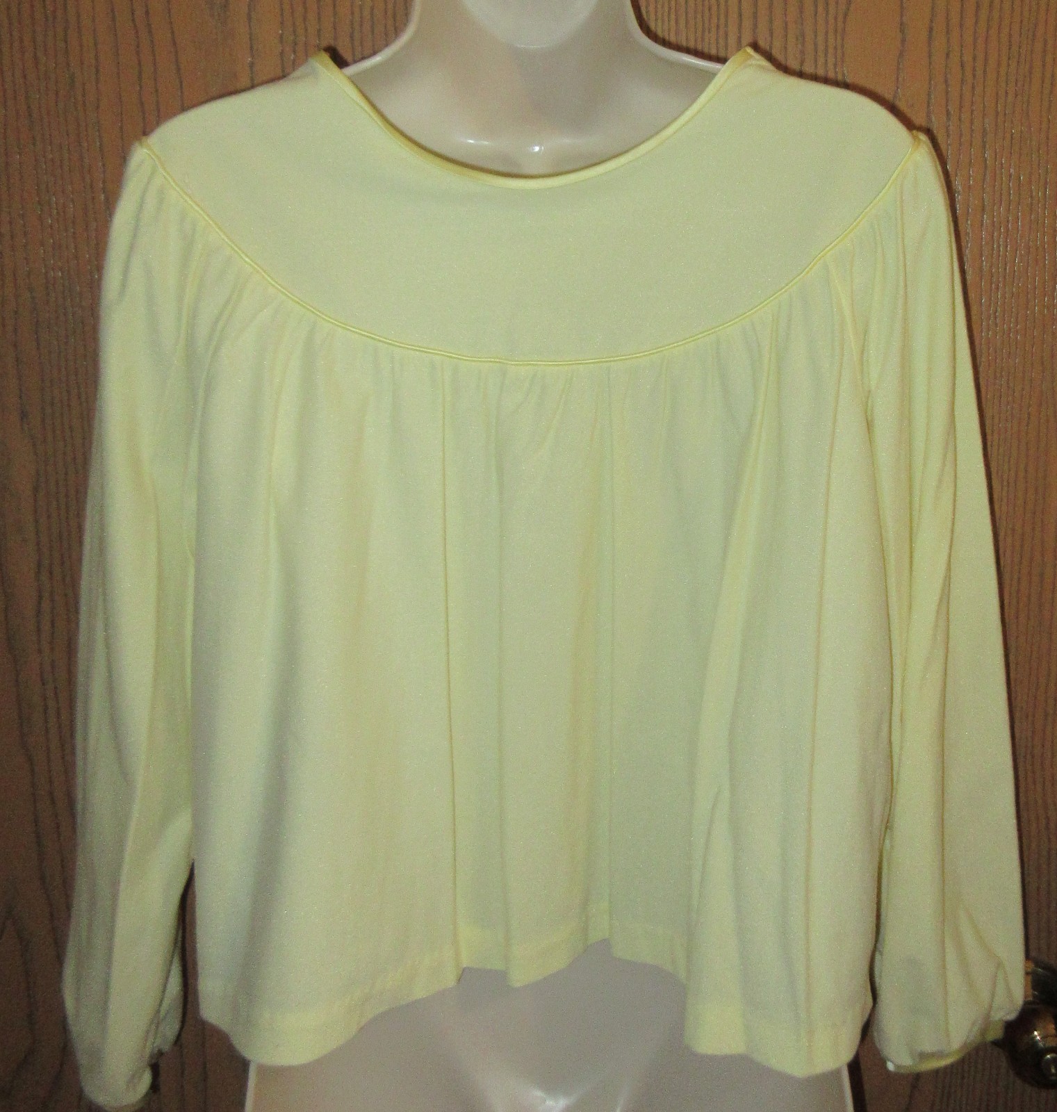 1960’s BED JACKET SCHRANK VANYLAIRE collection BRUSHED nylon WARM sz MEDIUM USA