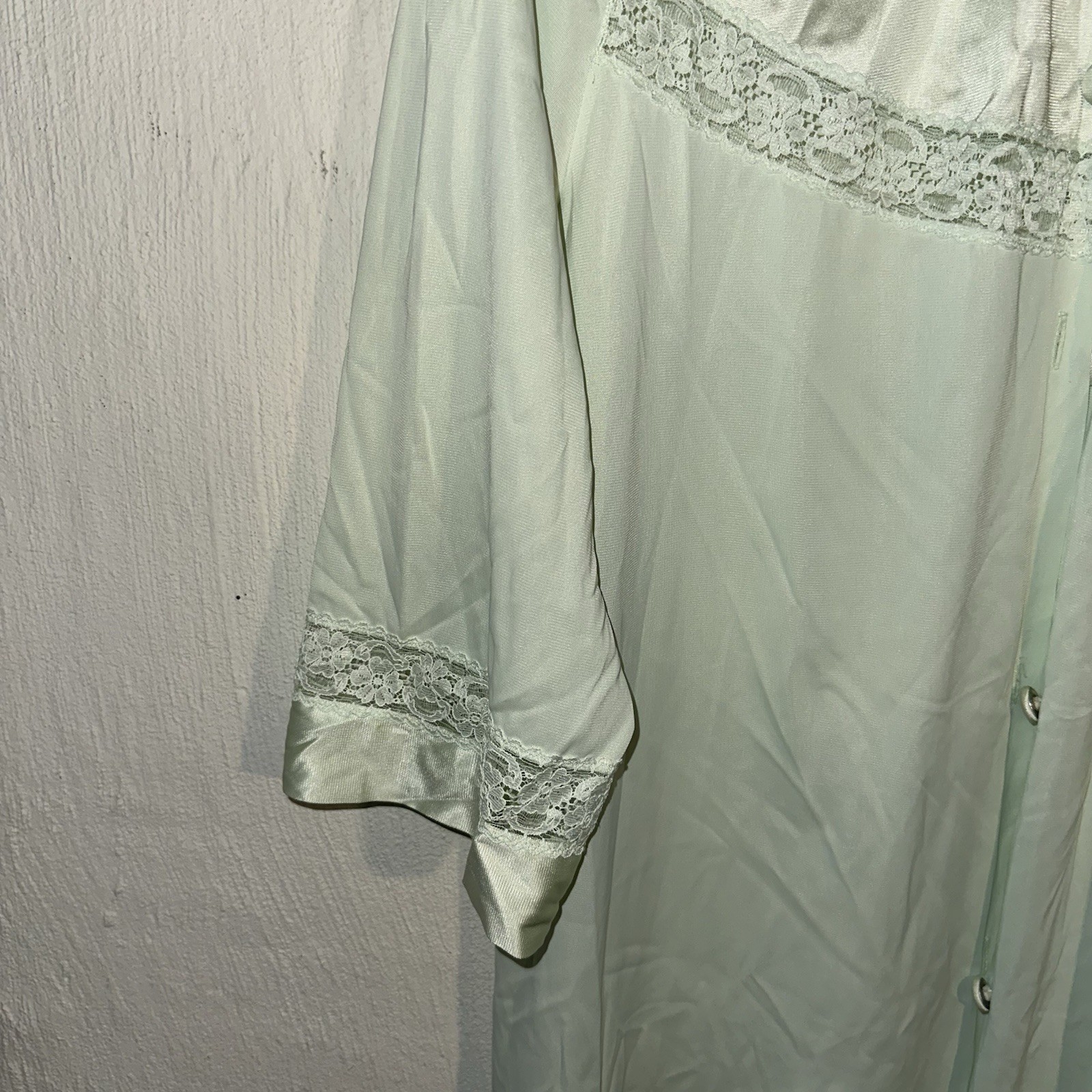 Vanity Fair VINTAGE Women’s Button Robe Sz 34 Light Mint Green Nylon