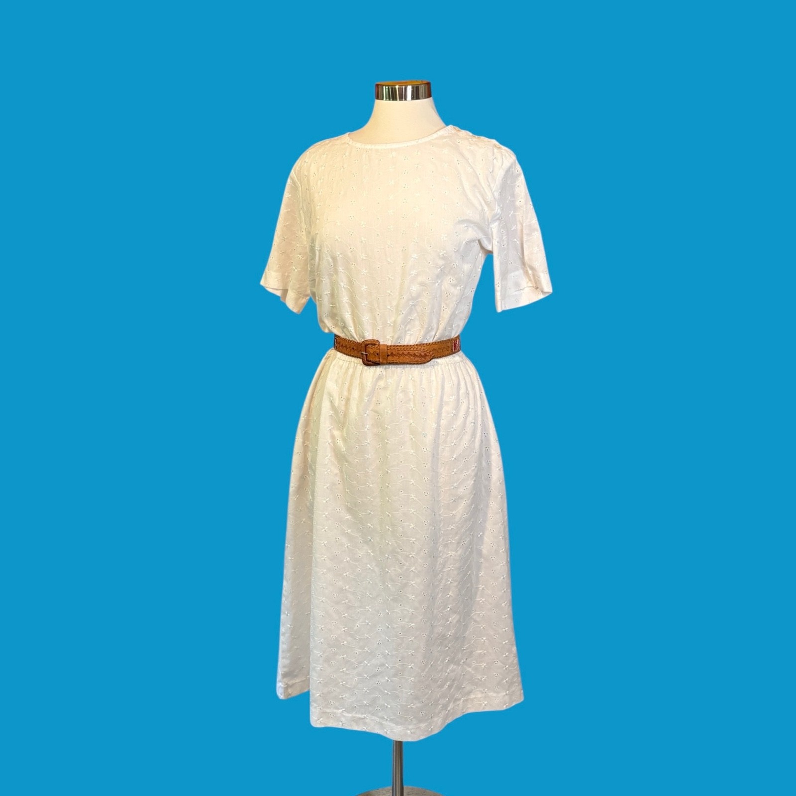 Vintage 70’s Eyelet Midi Dress With Pockets by Lori of California Size Medium/La
