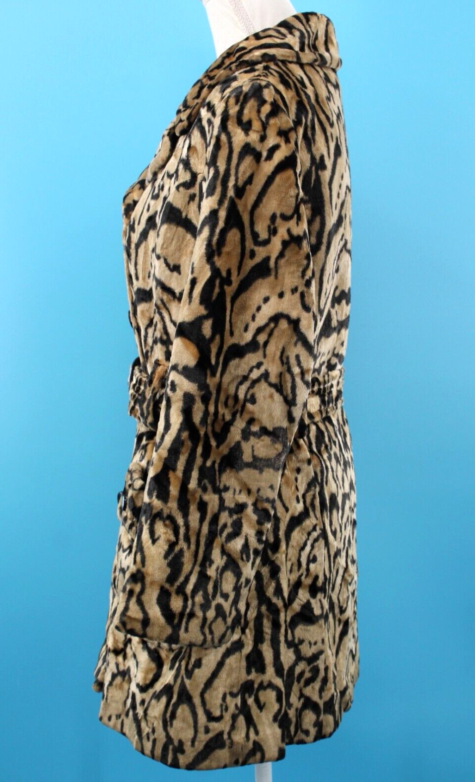 VTG Women’s 60s Jaguar Print Velvet Coat W/ Large Pockets & Belt Sz M/L 1960s