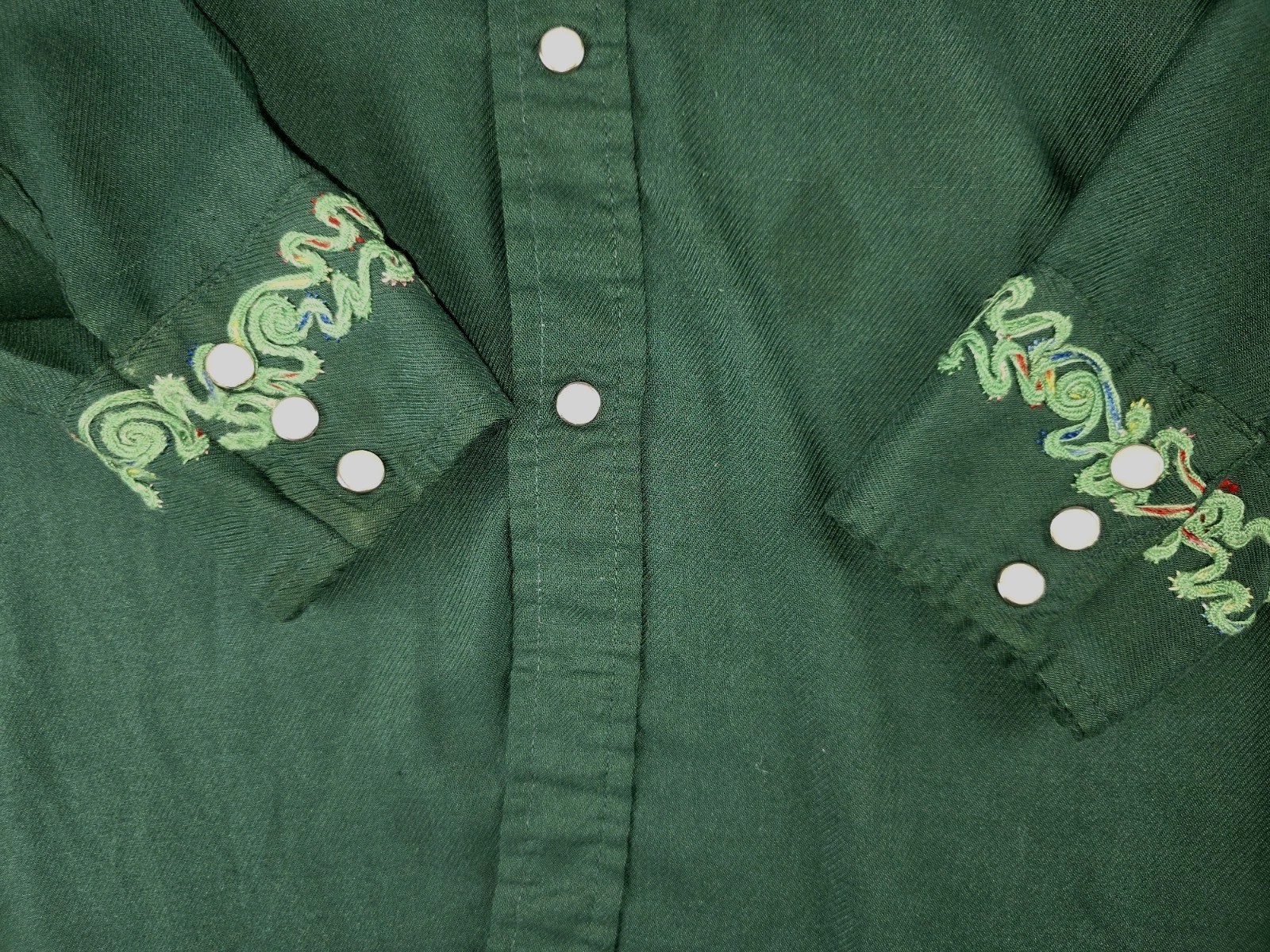 Vintage 60’s Triple LLL Brand Women’s Embroidered Pearl Snap Western Shirt M